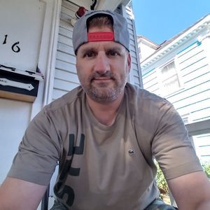 Meet your Posher, Adam